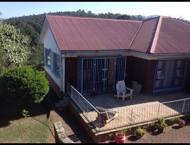 4 BEDROOM HOUSE FOR SALE IN WOODLANDS